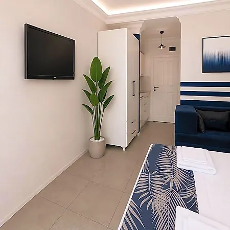 Enjoy Hotel 3*